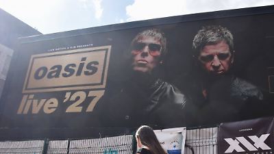 Oasis-Tour 2027 ausverkauft: Liam Gallagher jubelt mit derbem Spruch Oasis-Tour 2027 ausverkauft: Liam Gallagher jubelt mit derbem Spruch